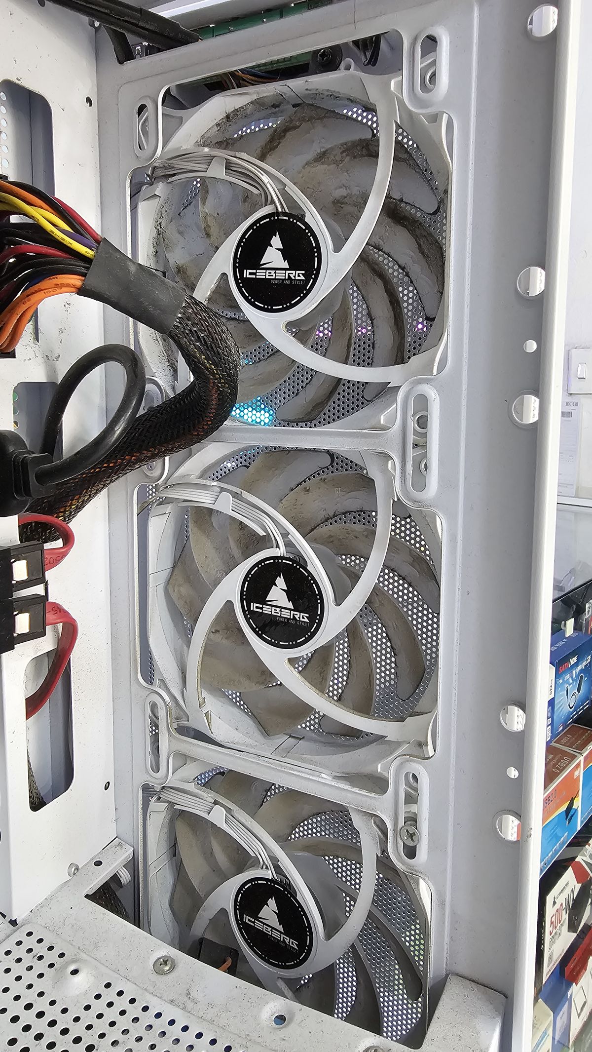 Ventiladores antes de la limpieza